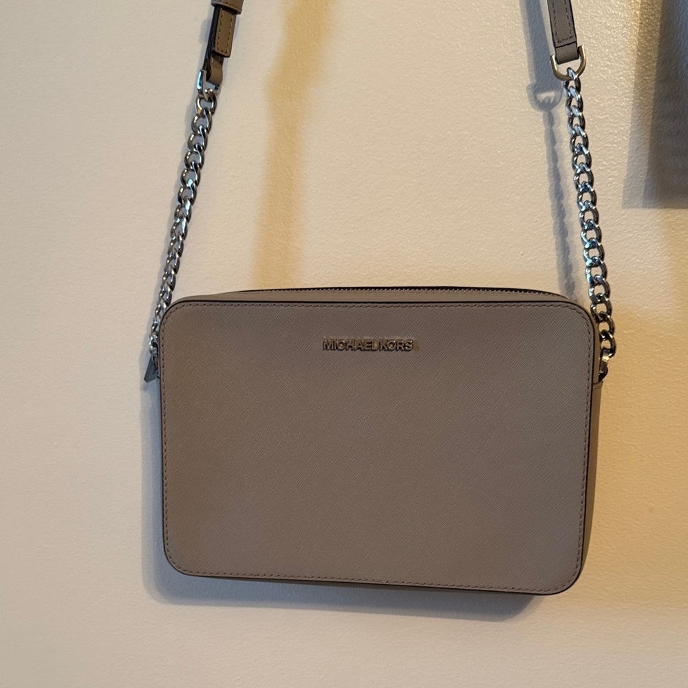 Michael Kors Stylish Gray Crossbody Bag